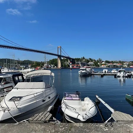 Heritage Retreat - - Free Parking & Free Internet *